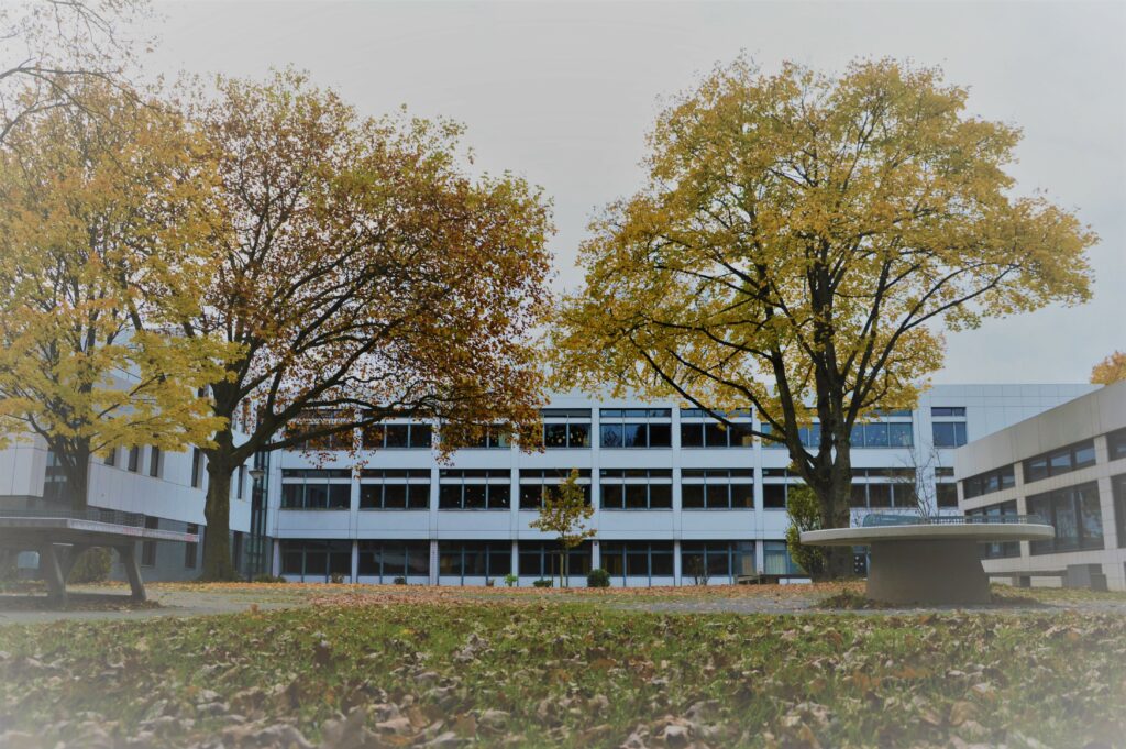 Willkommen am Annette-von-Droste-Hülshoff-Gymnasium