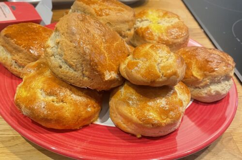 Scones, Clotted Cream und ganz viel Backfreude in der 5a